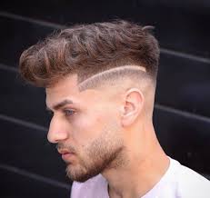 A los hombres tambien les gusta estar a la moda y lucir hermosos para diferentes ocasiones. Peinados De Hombre Para Primavera Verano 2019