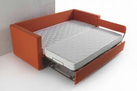 Dolce dormire presenta la sezione outlet, dedicata alle occasioni imperdibili: Divano Letto Comodo Vendita Divani Letto Divani Santambrogio