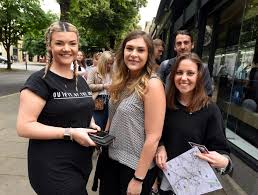 Explains the importance of the intel we heard yesterday, about italian leonardo satellites for data joyly link again on charlie ward (12(mins) with david steel and simon parker: Pictures Sparkling Moments From Beards Diamond Rush 2019 Gloucestershire Live