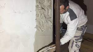 Gipsen Verputzen Wanddurchbruch Wande Begradigen Gips Ausbruche Youtube Verputzen Wanddurchbruch Wand