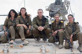 The words are from deut 20 1 when thou goest out to battle against thine enemies, and seest horses, and chariots, and a people more than thou, be not afraid of them: Idf Women Won T Serve In The Armored Corps The Jerusalem Post