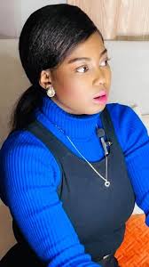 Men Feyton tout moun tap tann nan. wap renmenl se yon istwa ki bel e ki  tris al gadel epi patajel ak zanmiw. Pa bliye abonew ak paj lan