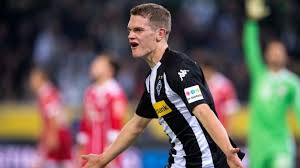 Matthias ginter verlässt den bvb und schließt sich der borussia vom niederrhein an. Matthias Ginter Privat Neu Papa Im Gluck Ihm Gehort Das Herz Des Nationalspielers News De