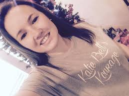 Katie wishes everyone a beautiful Christmas!!