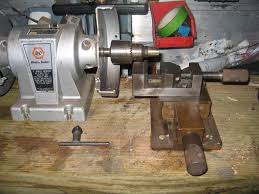 6 Inch Black And Decker Bench Grinder Lathe By Daved Homemade Lathe Powered By A Repurposed Bench Grinder Retrofitted With A Drill Chuck Utilizes Two Surplus Homemade Lathe Lathe Bench Grinder