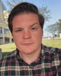 Here's what 30 looks like I guess lmao. Still don't know if I like the baby  face but 🤷‍♂️🤷‍♂️ #uglymug