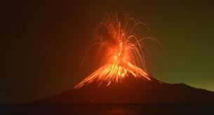 Anak krakatau tahun 1992 sampai 2001 terjadi hampir setiap hari, sehingga dalam sembilan tahun Gunung Anak Krakatau Meletus Dentumannya Terdengar Ke Depok Hingga Jaktim