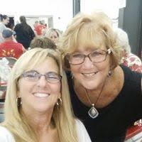 Donna Riebel's Instagram, Twitter & Facebook