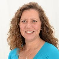 Shelley Erdman's Instagram, Twitter & Facebook