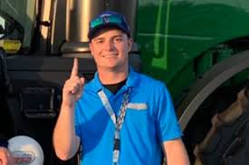 Gurley leep automotive group 3.4 nascar races, nhra, cubs baseball working with our race teams, inspectors and officials to build a solid team that will help guide nascar into the future is my favorite part of my job. Gay Member Of Nascar Team Finds Love And Respect On The Job Outsports