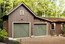 Sherwin Williams Semi Transparent Stain Charwood The Barn Inspired Garage Attaches To The Main House Via A Enclosed Maine House House Paint Exterior Exterior House Colors