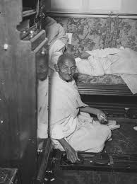 Remembering Bapu In 50 Pictures Mahatma Gandhi Mahatma Gandhi Photos Gandhi