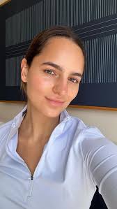 Glowy winter skin is a MUST, re hidrate with our radiant skin reset