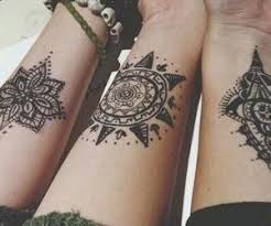 Everyone needs to get a henna tattoo once in their life. Hubsch Tribal Tattoos For Women Hipster Tattoo Tribal Tattoos