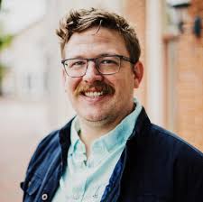 Missed me podcast fans? Back in the guest chair in my new scene talking  about the highs and lows of the comedy life. Give it a listen! Love, the  Bomb