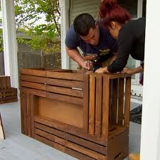 Touch device users, explore by touch or with swipe gestures. Nicole And Jionni S Shore Flip Nicole And Jionni S Diy Hack Of The Week Wine Crate Coff Wooden Crate Coffee Table Crate Coffee Table Wine Crate Coffee Table