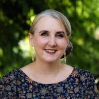 Julie Wightman's Instagram, Twitter & Facebook