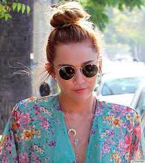 26 Celebrities With Nose Piercings Celebrities With Nose Piercings Nose Piercing Piercing