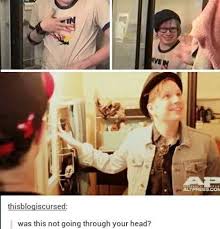 Fall Out Boy Hold Me Tight Or Don T перевод When I Saw This I Always Thought Patrick In The Shower Hahaha Fall Out Boy Fall Out Boy Memes Boys