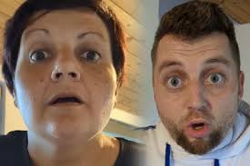 Rak samotar si za hišico izbere glavo lutke