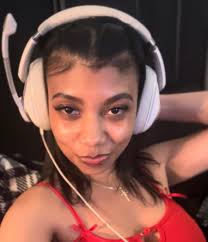 18:03 35% O Nitro HungryHippo1 hungryhippo1996_93396 Add Status EditProfile  Edit Profile Discord Member Since 11 Apr 2024 Your Friends 25 25 Home  Notifications You