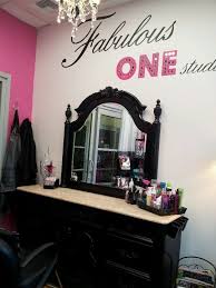 Cute Hair Station Beauty Salon Design Hair Stations Hair Product Organization
