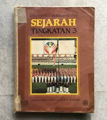 Selari dengan perkembangan pesat teknologi digital, kementerian pendidikan malaysia akan menggunakan teknologi dan. Fahmi Reza On Twitter Thread Perbandingan Buku Teks Sejarah Tingkatan 3 Dari Aspek Kapsyen Gambar Buku Teks Zaman Aku Vs Buku Teks Lepas Zaman Aku Https T Co Lerjae43sy