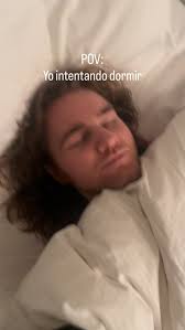 faking musquits hasta en chrismas, #independentartist #catalunya #girona  #comedia #santjordi