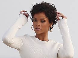 Epingle Sur Cheveux Courts Boucles