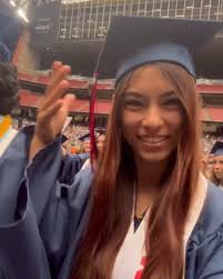 Congratulations Ashley for graduating HS👏👏👏 She has grown so much over  the four years in high school. I am so proud of how you have become. Dream  big Ashley❤️