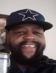 Robert Bunn's Instagram, Twitter & Facebook