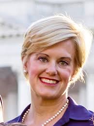 Jennifer Messer's Instagram, Twitter & Facebook