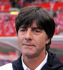 Löw, bir dönem teknik direktörlüğünü yaptığı fenerbahçe'nin kalbinde ayrı bir yeri olduğunu söyledi. Germany National Team Manager Joachim Low Could Join Fenerbahce Says Former President