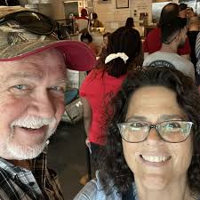 Hart Electric Chainsaw 16 in Blade. Only used 2 or 3 times. Comes with  Carrying case, charger, and 2 batteries