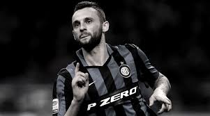 Marcelo brozović face pes 2013 jmarcelo brozovic\internazionale face by： watb kaka tattoo by： watb kaka marcelo brozović is a croatian professional footballer who plays as a defensive midfielder for serie a club inter milan and the croatia national team. Manchester United Target Inter Midfielder Marcelo Brozovic