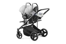 Bis dein baby gelernt hat, selbstständig den kopf zu halten und zu sitzen, ist ein wagen mit wanne das fahrzeug der wahl. Zwillingskinderwagen