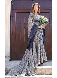 Bestens gewandet für den nächsten mittelaltermarkt. Mittelalter Hochzeit So Sagen Edeldame Und Ritter Ja Maskworld Com Maskworld Com