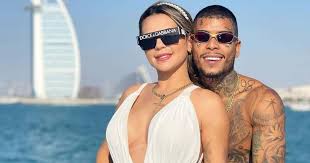 Mc kevin y deolane bezerra se habían casado hace aproximadamente dos semanas en una playa de méxico. 4m C7hlokkviam