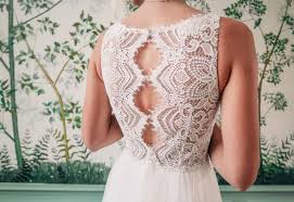 2019 zeigen bräute viel haut. Brautkleid Trends 2019 Das Ist Jetzt Angesagt Theperfectwedding De