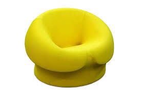 First designed by gaetano pesce in 1969 for a few years before being discontinued, the lounge chair and pouf up5, also known as big mama, blow up and donna, was reissued in 2000 by b. Lot 90 Gaetano Pesce Up 3 Chair Designed 1969