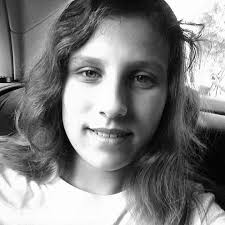 Teja Šuštaršič, dijakinja 2. A, je ta teden udeleženka finalnega tekmovanja  Jugend debattiert international v Estoniji. Držimo pesti!