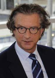 Prof Edwin Kohl Entrepreneur Kohl Pharma visits IHK in Saarbrücken on