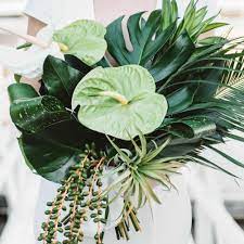 Succulent wedding bouquets are all the rage right now, and it's easy to see why. 16 Pretty Greenery Bridal Bouquets