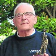 Fallece el poeta llanisco José Manuel Borbón, quien defendía su parentesco  con la actual monarquía