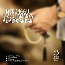 Disakiti begitu dalam oleh seseorang yang telah anda buka hati dan jiwa anda sangat menyakitkan. Kata Kata Menunggu Itu Membosankan
