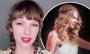 During the 2010 grammy awards, taylor swift became the youngest artist in history to win album of the year for her sophomore album fearless. Vgwe Ccdzuhn M