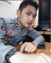 Hasil gambar untuk ganteng indo