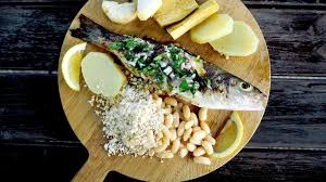 Angolan cuisine has many dishes popular among nationals and foreigners. Kuli Kuli Angola Mufete Anselmo Silvestre