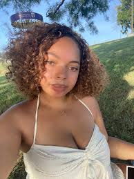 Hi everyone! 😊 I'm planning to move to Charleston to attend Trident  Technical College this fall. I'm looking for a roommate to share an  apartment with ideally someone who's responsible, clean, and