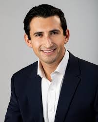 Gabriel Keller's Instagram, Twitter & Facebook